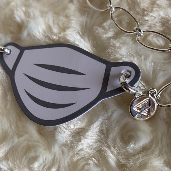 Liz Claiborne face mask holder neck chain - Picture 3 of 4